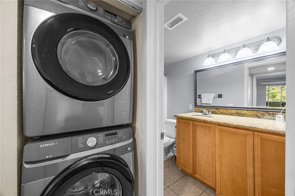 1554 Border B Property Photo 14