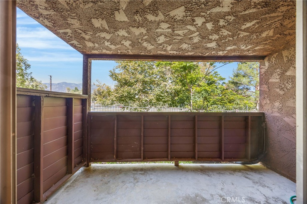 1554 Border B Property Photo 20