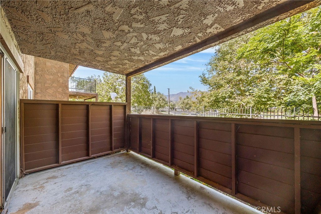 1554 Border B Property Photo 21