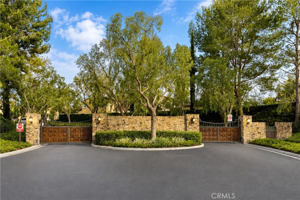 77 Canyoncrest Property Photo 42