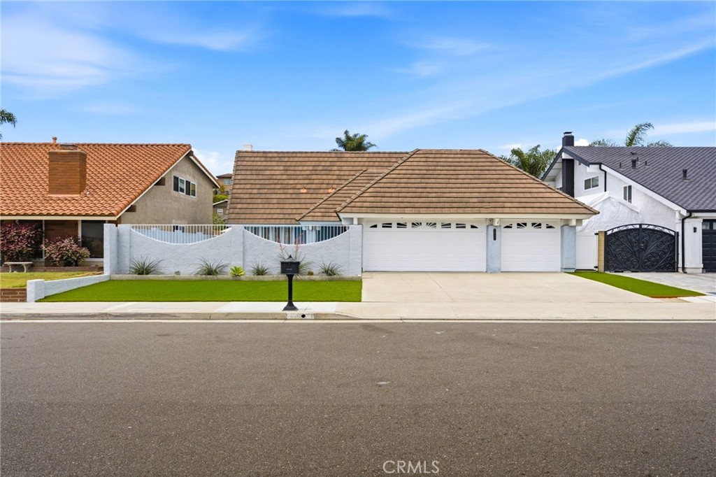 19151 Yacht Lane Property Photo 1