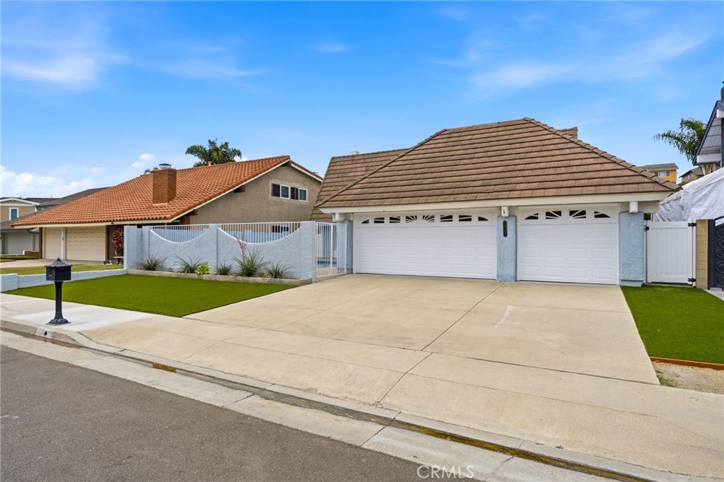 19151 Yacht Lane Property Photo 2