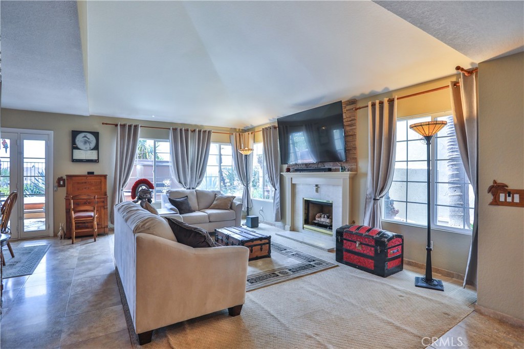 2330 Avenida Marejada Property Photo 8