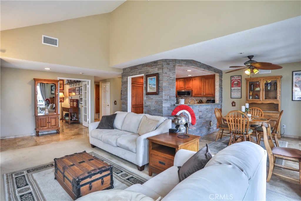 2330 Avenida Marejada Property Photo 9