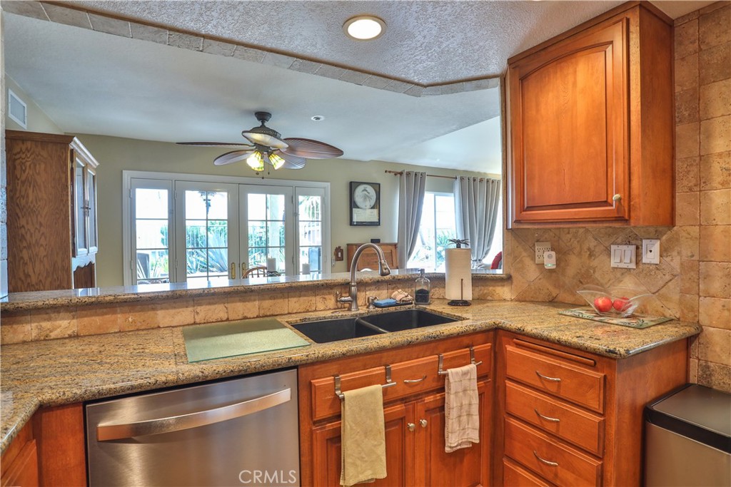 2330 Avenida Marejada Property Photo 13