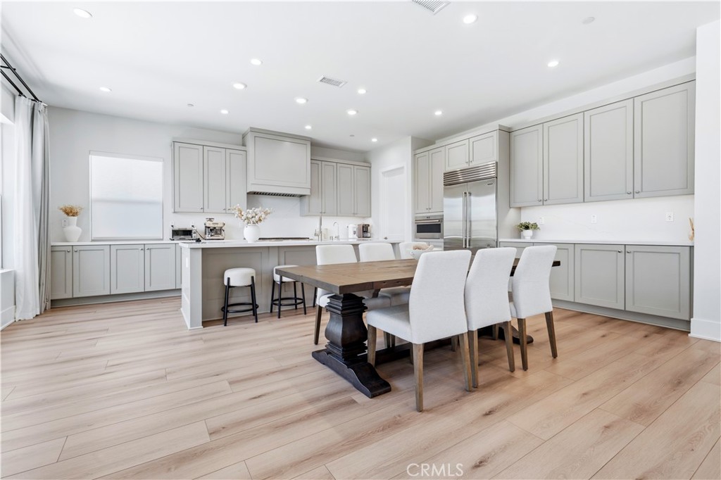 63 Longchamp Property Photo 8