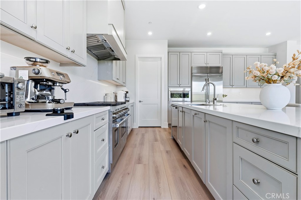 63 Longchamp Property Photo 12