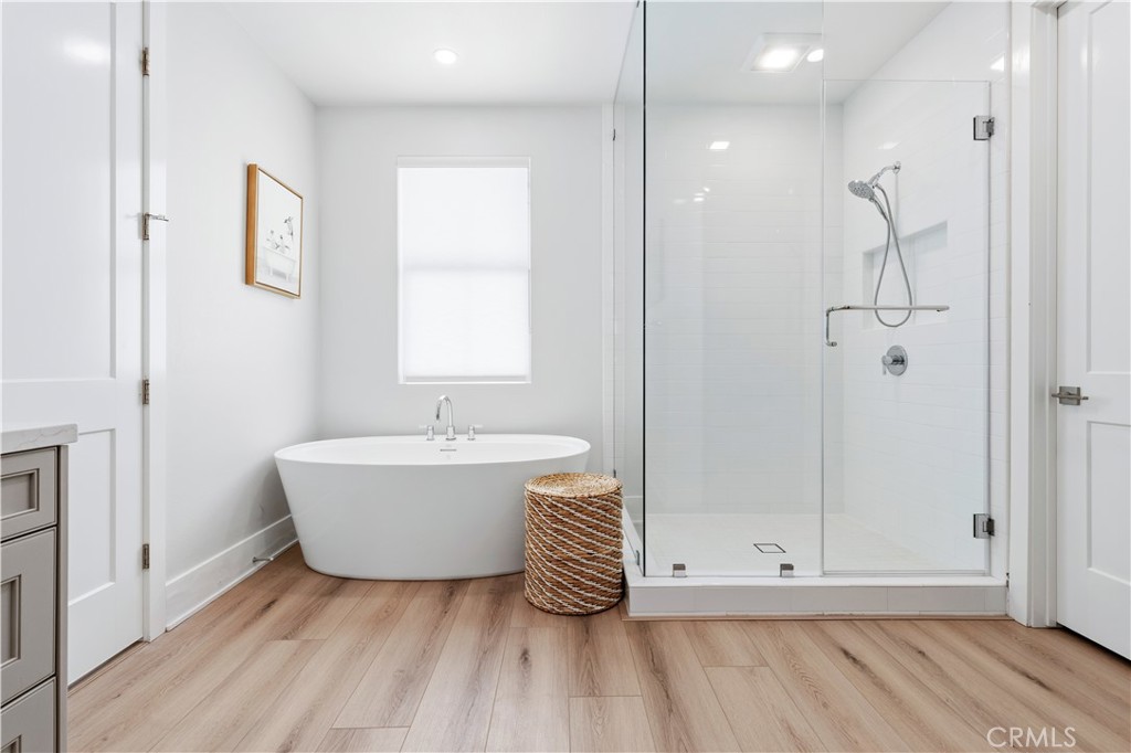 63 Longchamp Property Photo 32
