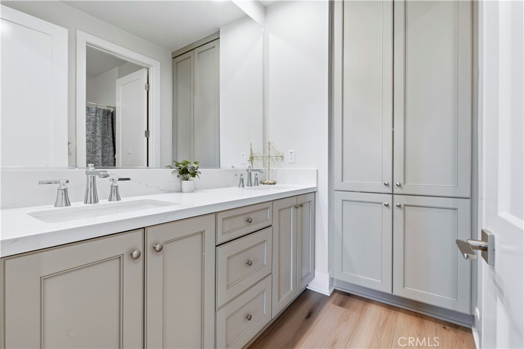63 Longchamp Property Photo 37