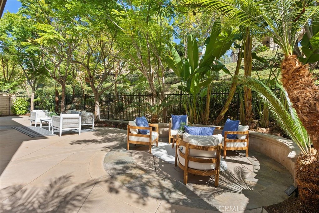 152 Treehouse Property Photo 29