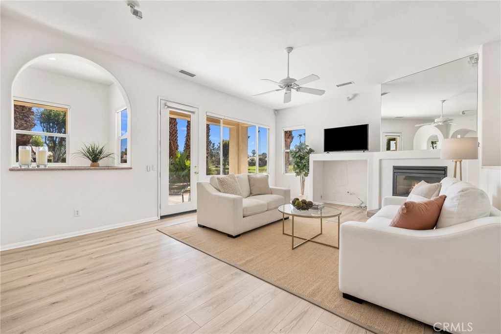 12 Wimbledon Circle Property Photo 20