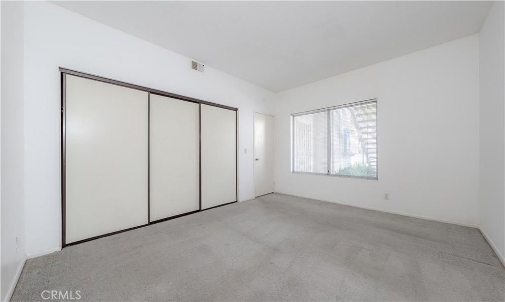 12042 Sylvan River 1 Property Photo 23