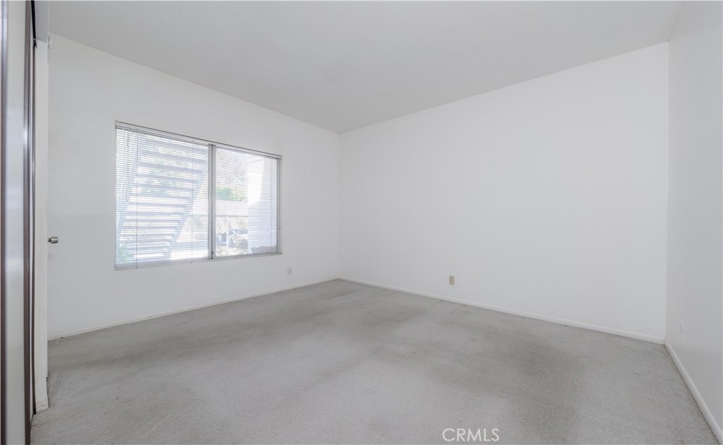 12042 Sylvan River 1 Property Photo 24