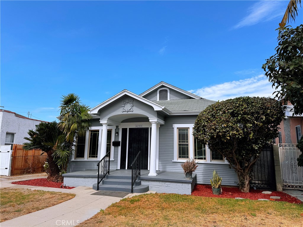 4259 Walton Avenue Property Photo 1