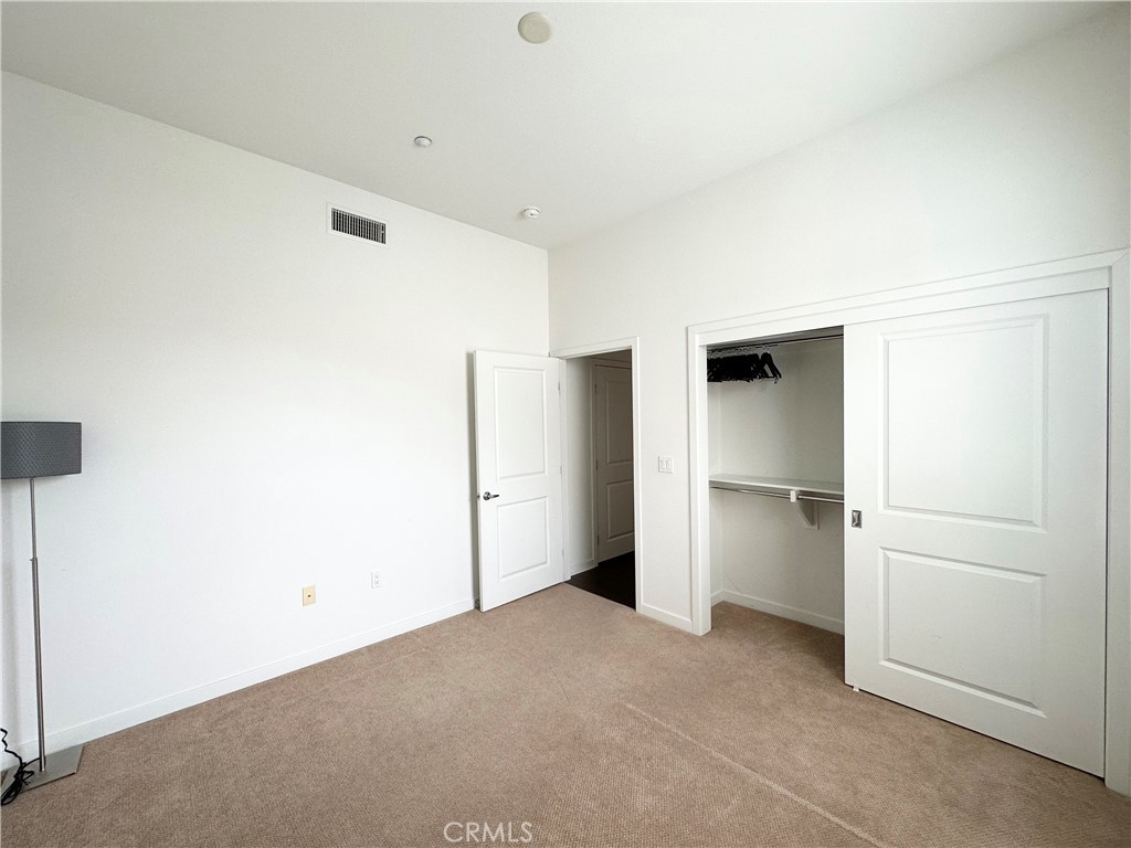21 Gramercy 416 Property Photo 26