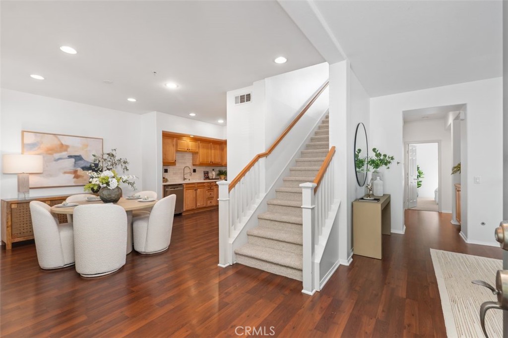 25 Vermillion Property Photo 3