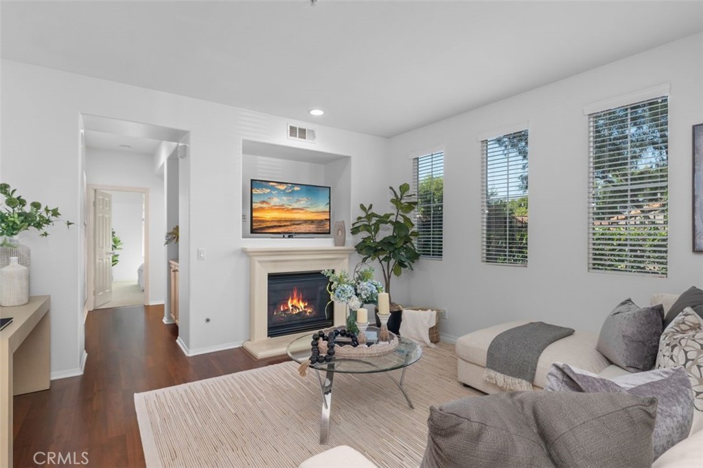 25 Vermillion Property Photo 5