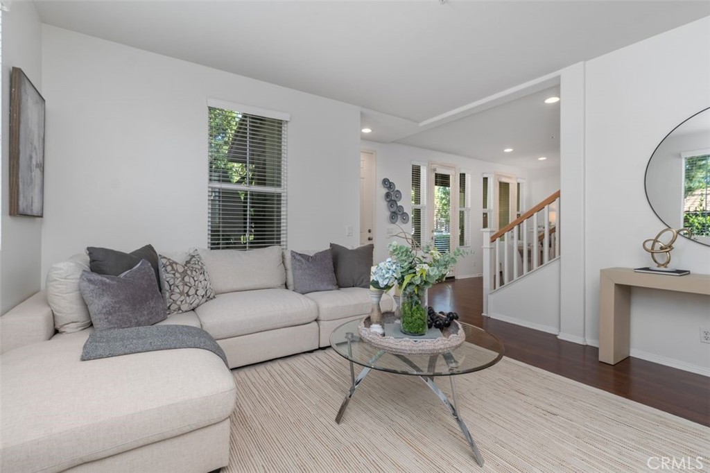 25 Vermillion Property Photo 8