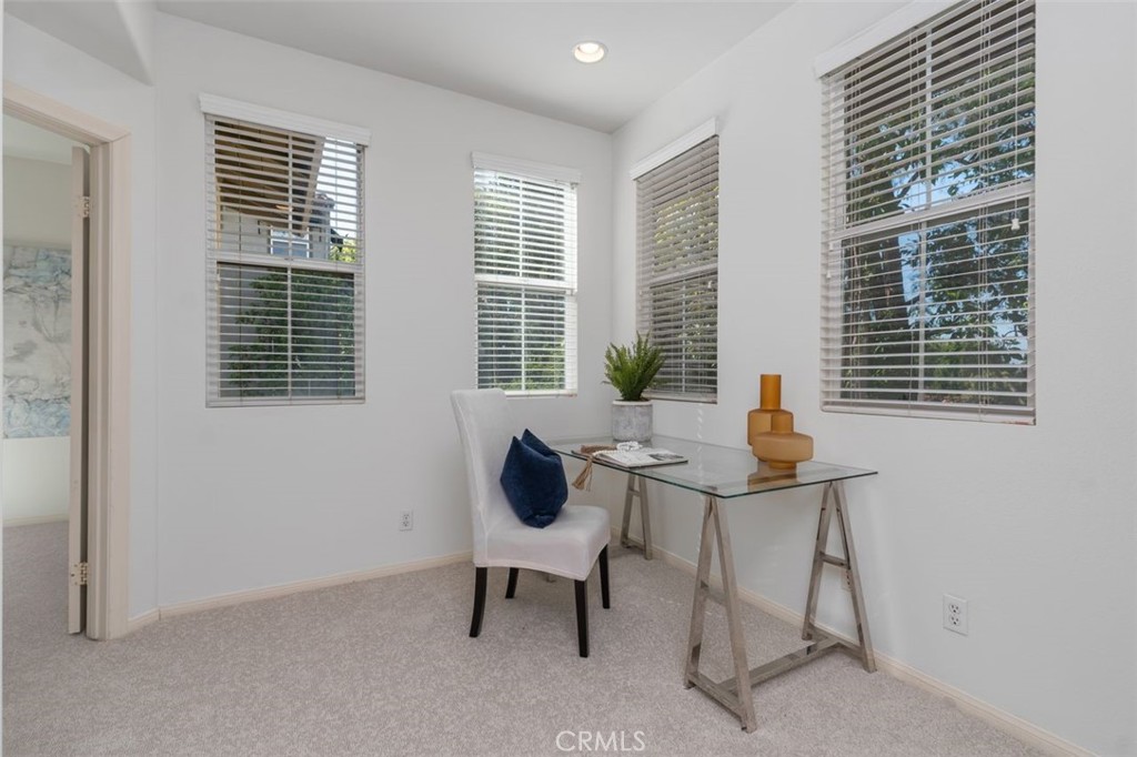 25 Vermillion Property Photo 18