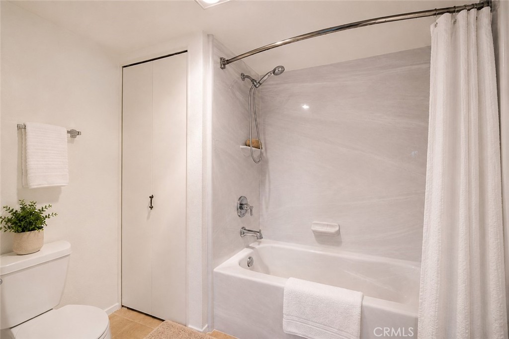 12250 Corte Sabio 2210 Property Photo 25