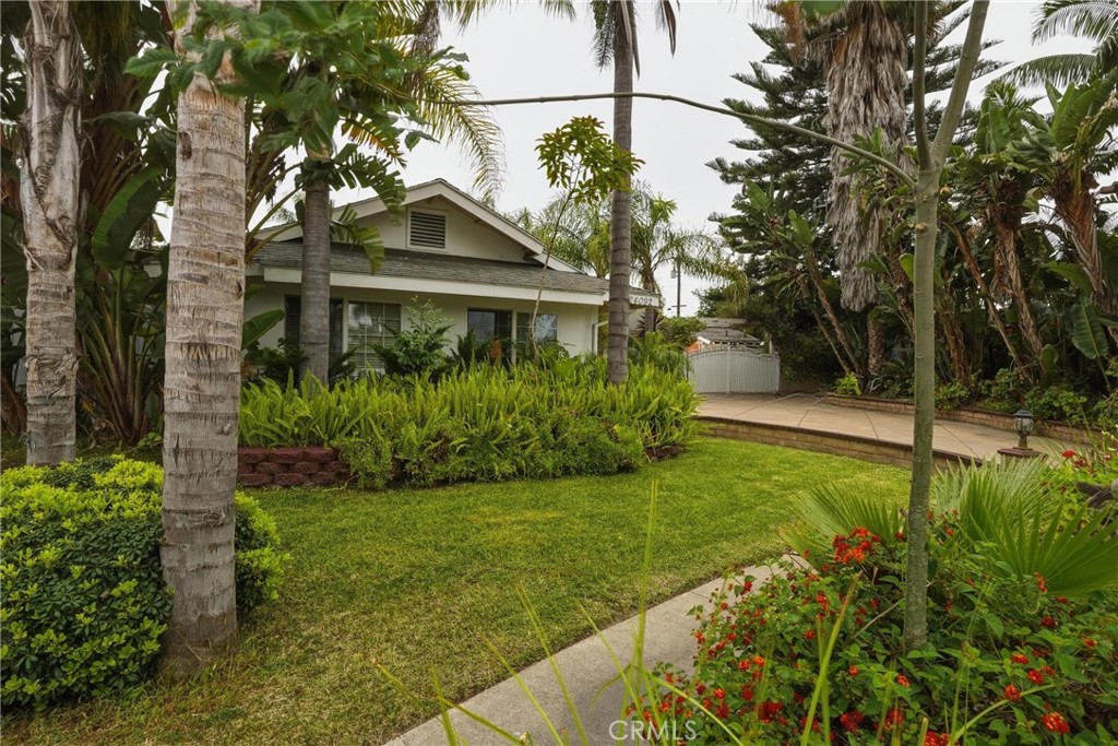 24092 Gemwood Drive Property Photo 4