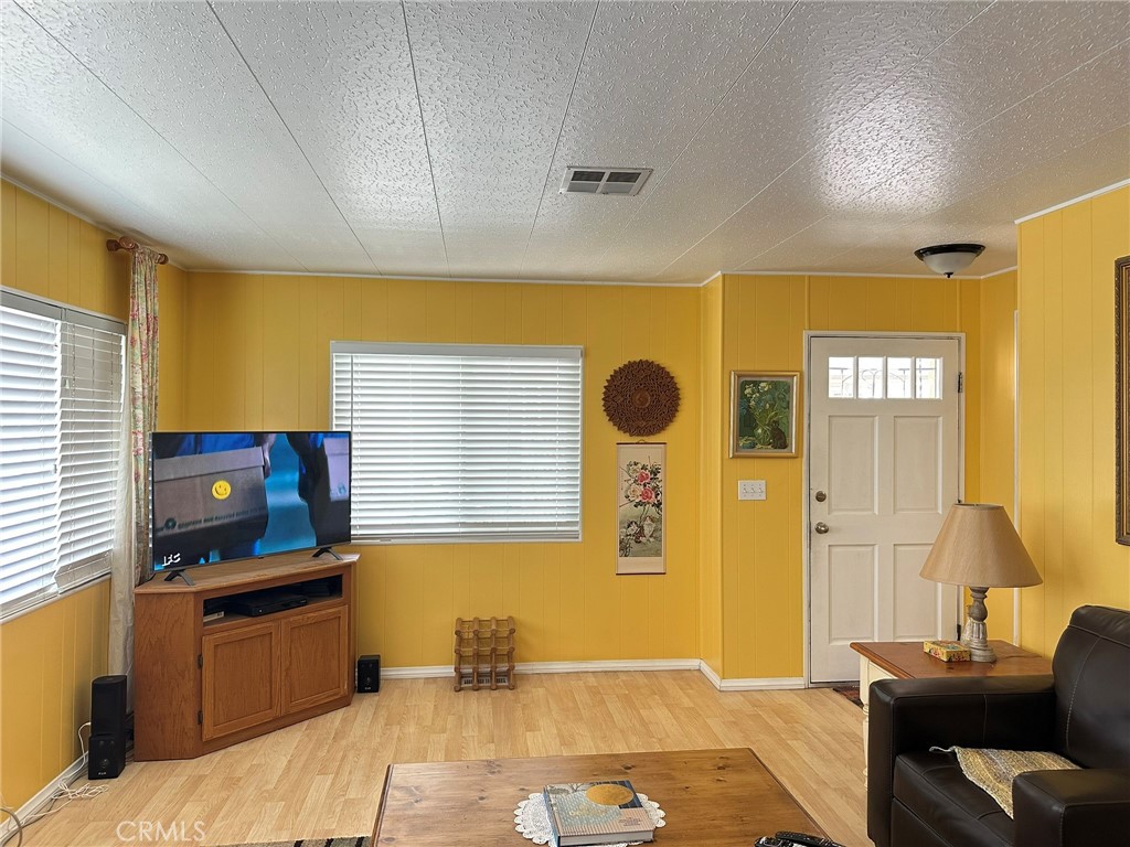 24921 Muirlands 26 Property Photo 6