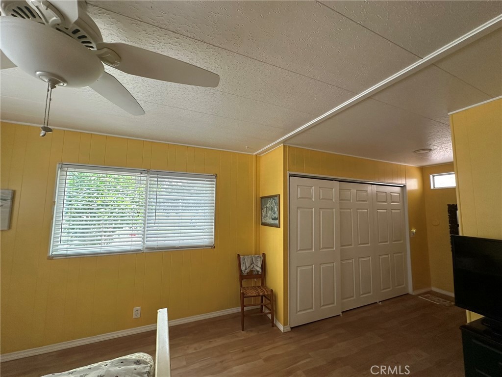24921 Muirlands 26 Property Photo 14