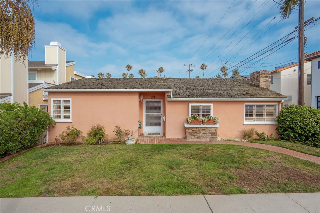 114 5th Property Photo 2
