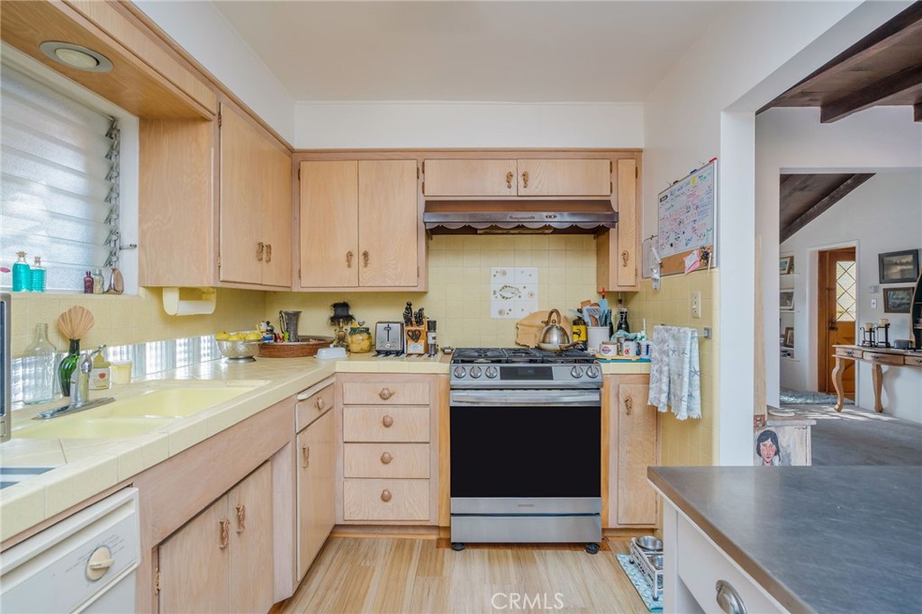 114 5th Property Photo 21