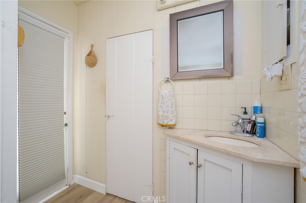 114 5th Property Photo 39