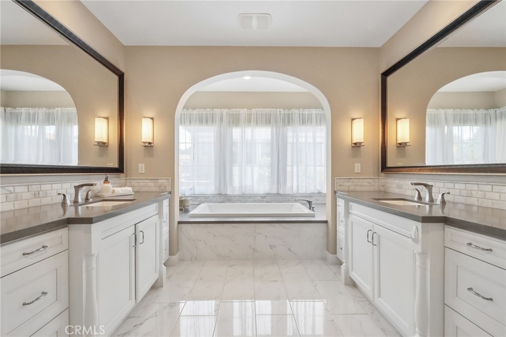 12 Maverick Property Photo 24