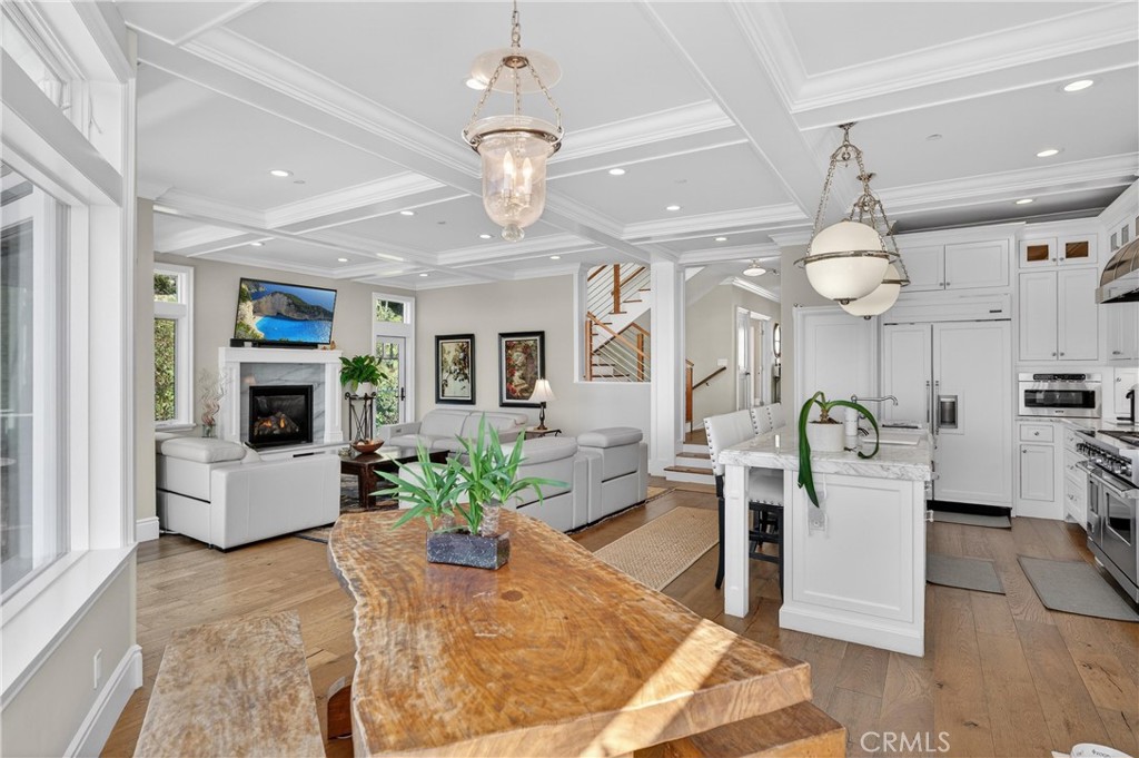 405 Blumont Street Property Photo 14