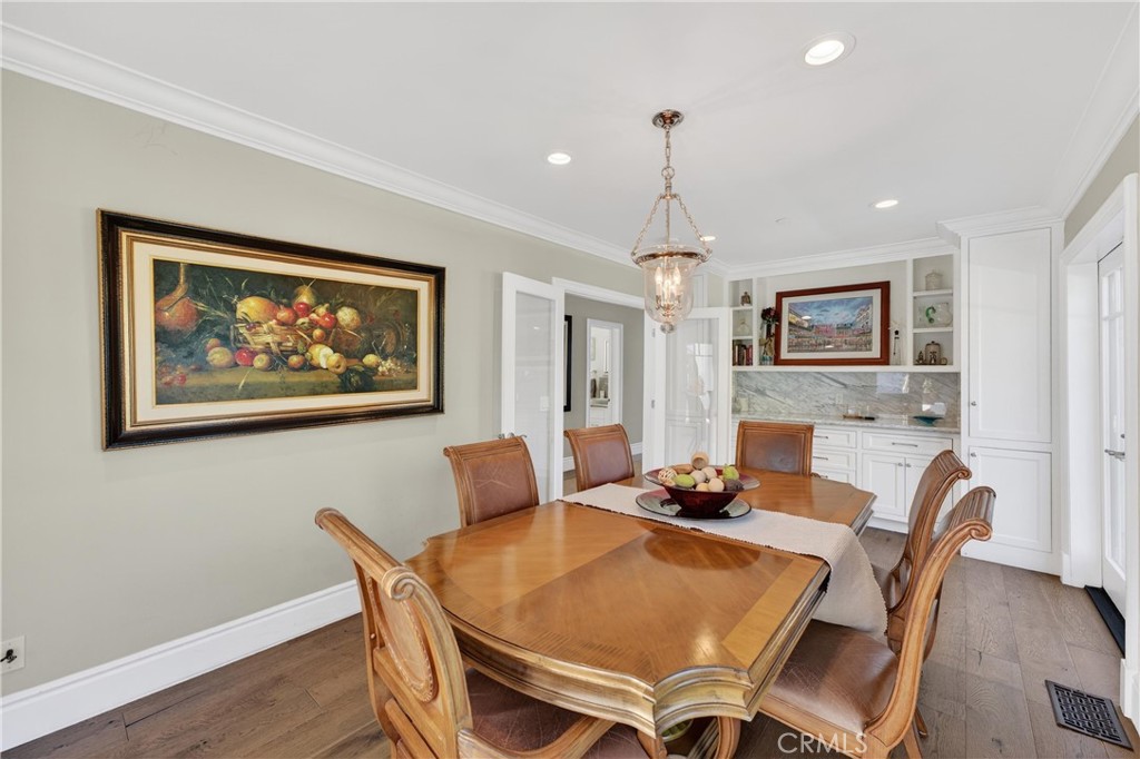 405 Blumont Street Property Photo 23