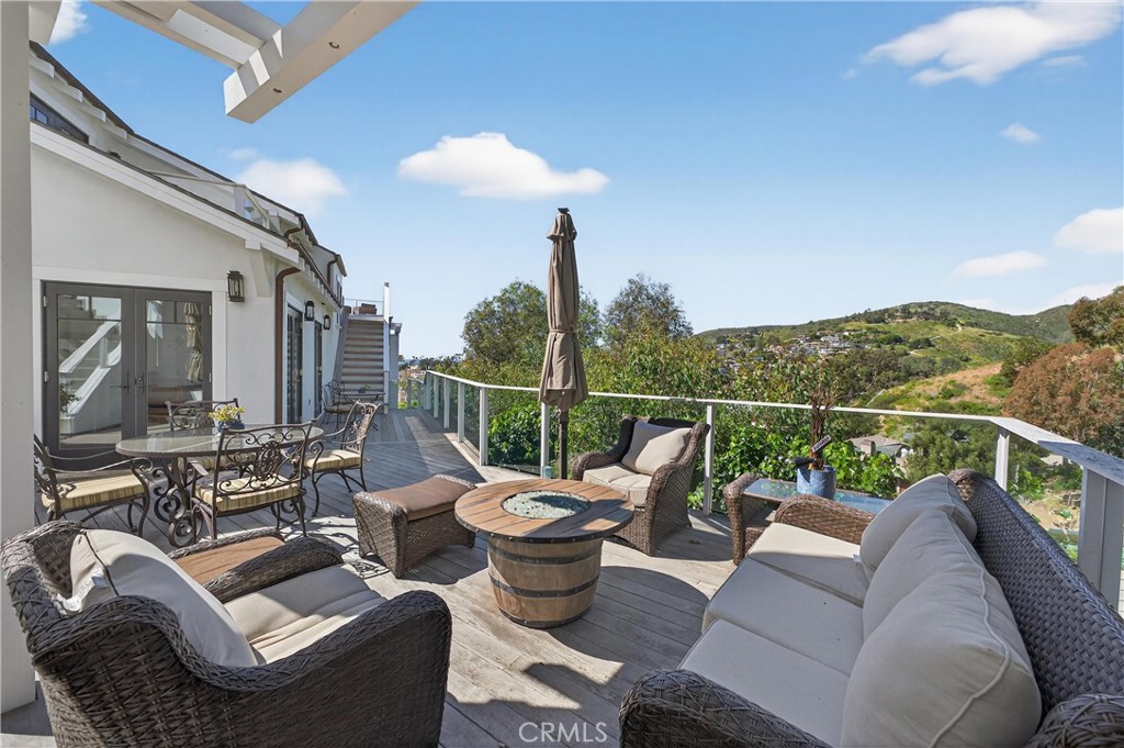405 Blumont Street Property Photo 43