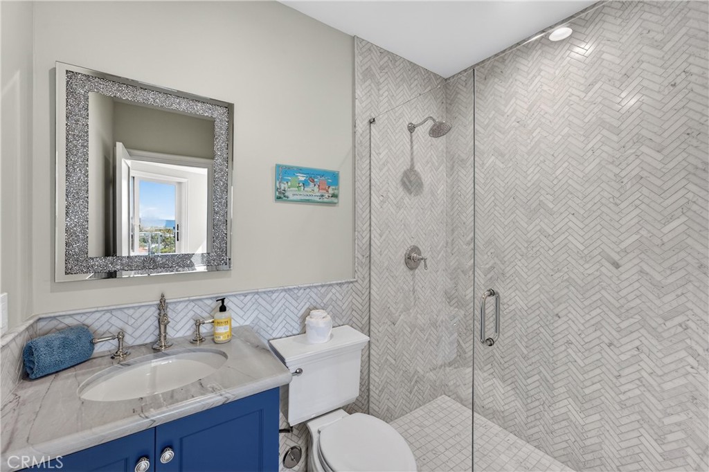 405 Blumont Street Property Photo 58