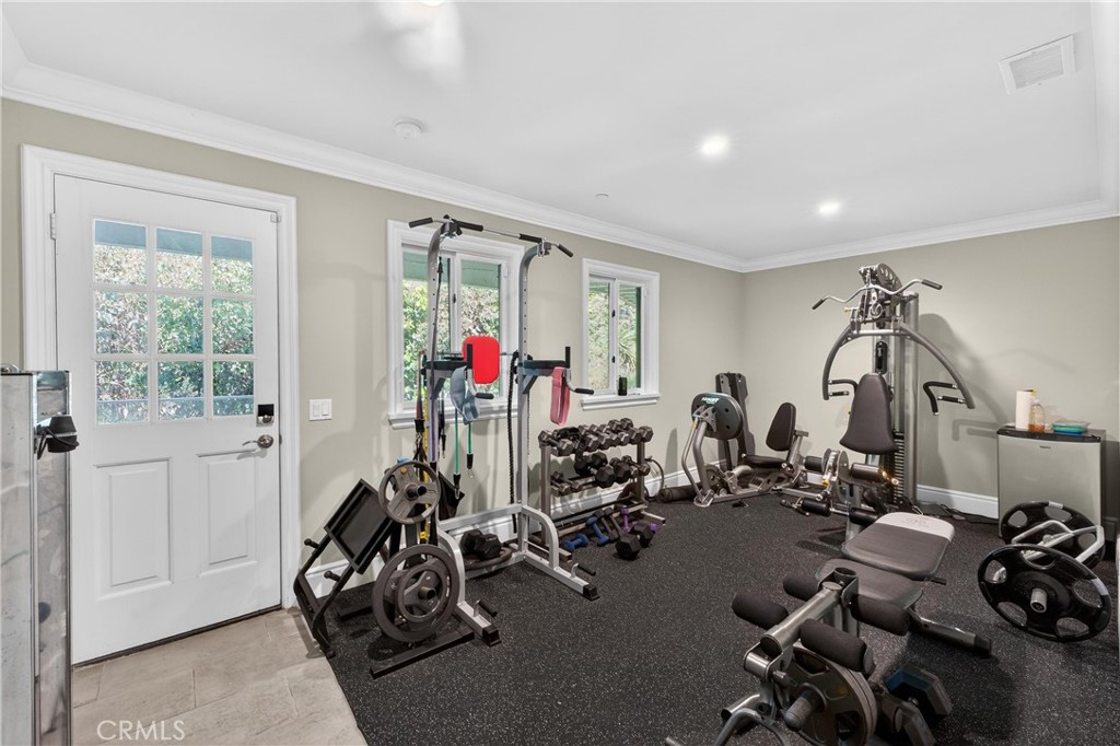 405 Blumont Street Property Photo 64
