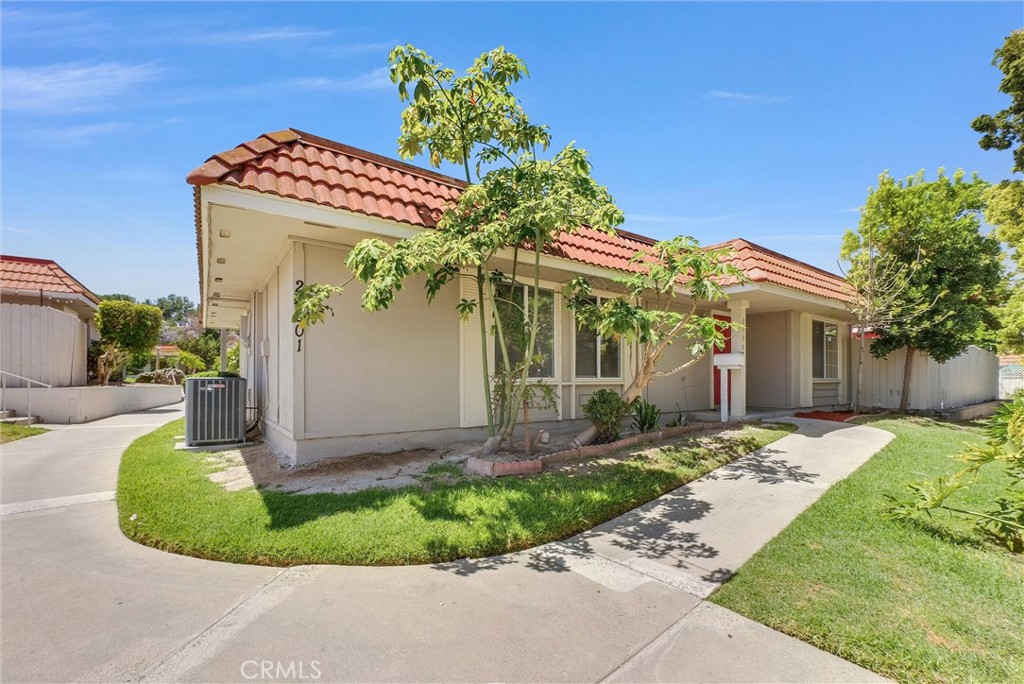 24801 Via San Marco Property Photo 1