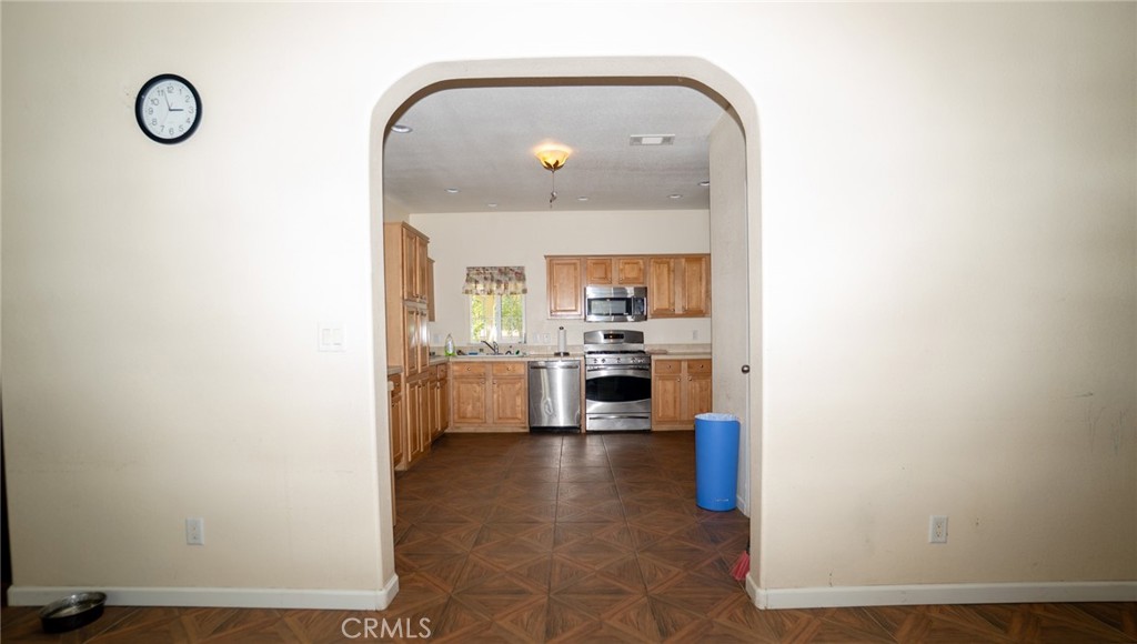 21360 Como Property Photo 15