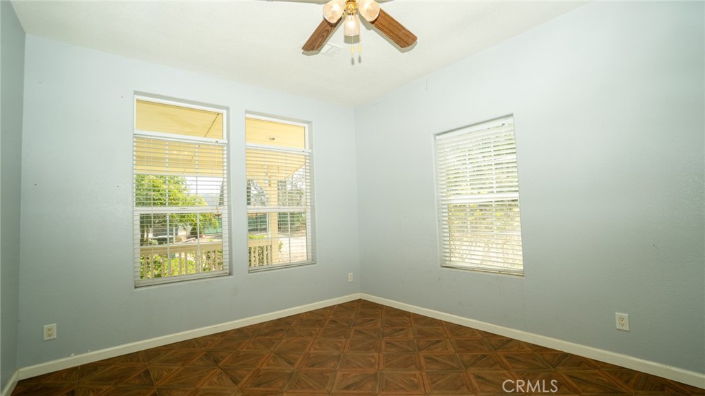 21360 Como Property Photo 23