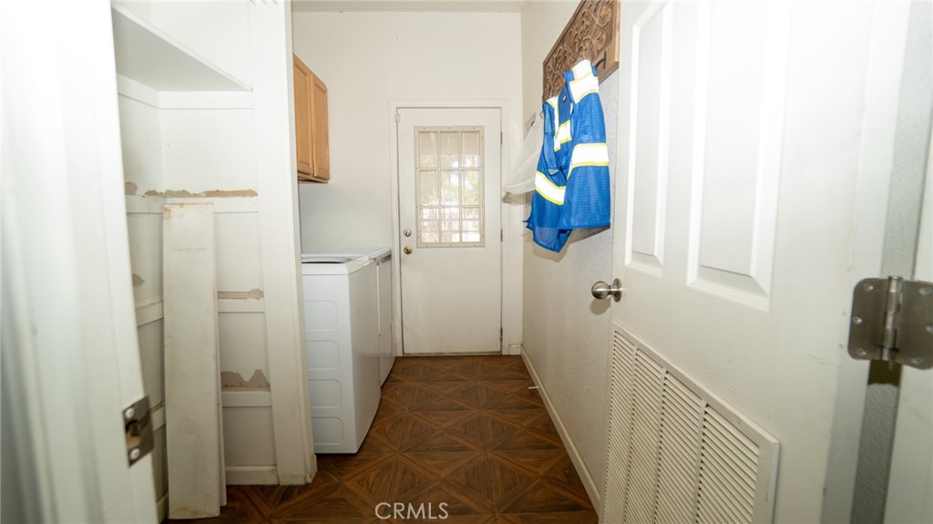 21360 Como Property Photo 24