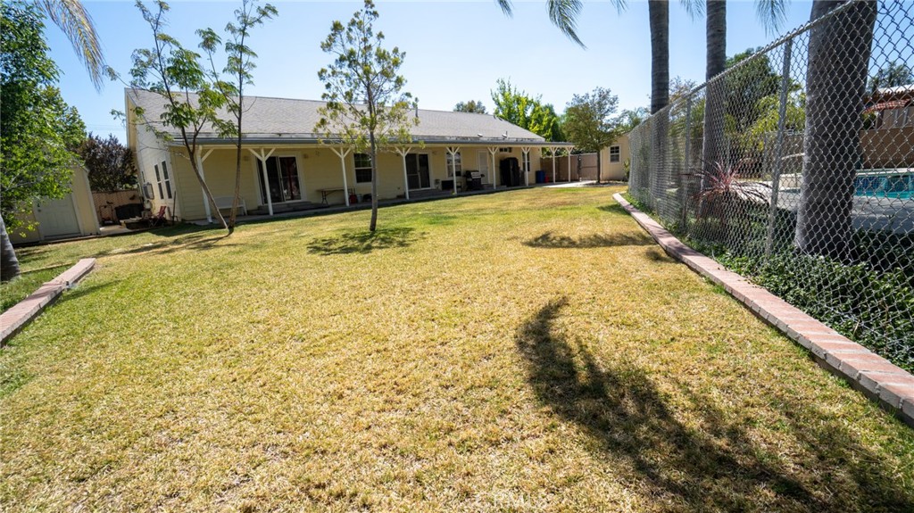 21360 Como Property Photo 49