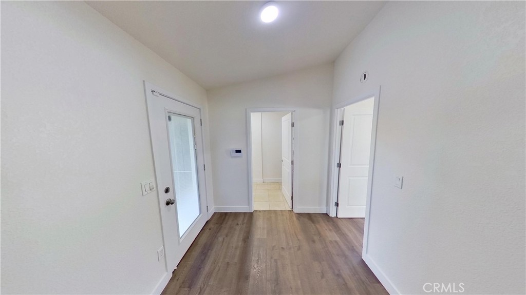10301 Wagonroad W Property Photo 9