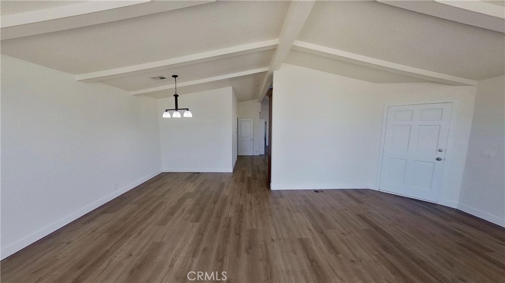 10301 Wagonroad W Property Photo 10