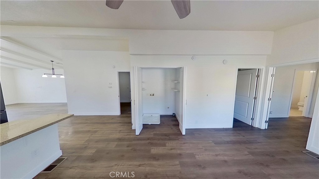 10301 Wagonroad W Property Photo 14