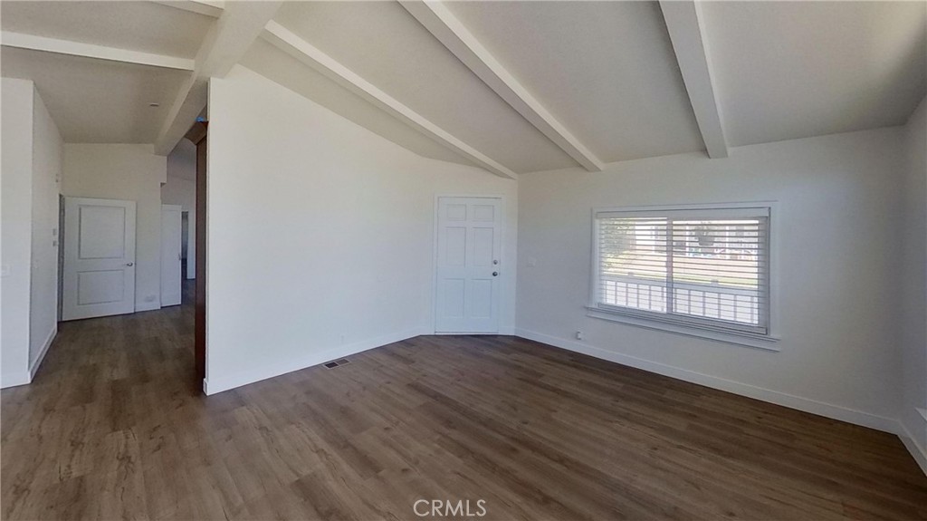 10301 Wagonroad W Property Photo 20
