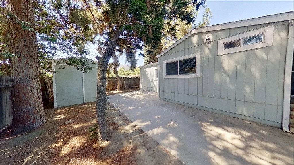 10301 Wagonroad W Property Photo 22