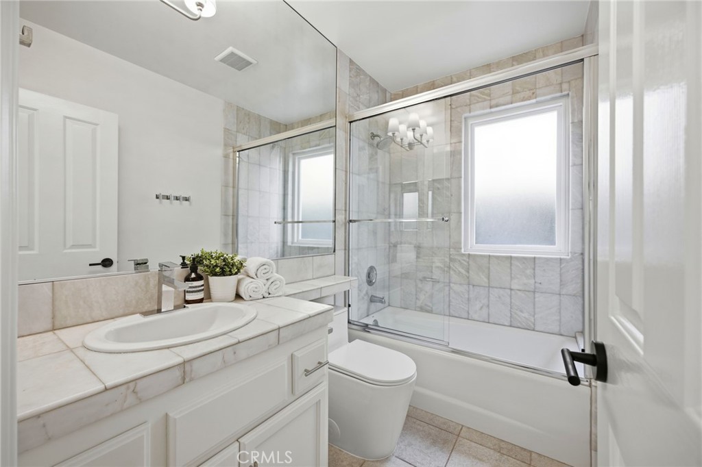 2614 Ocean Blvd B Property Photo 21