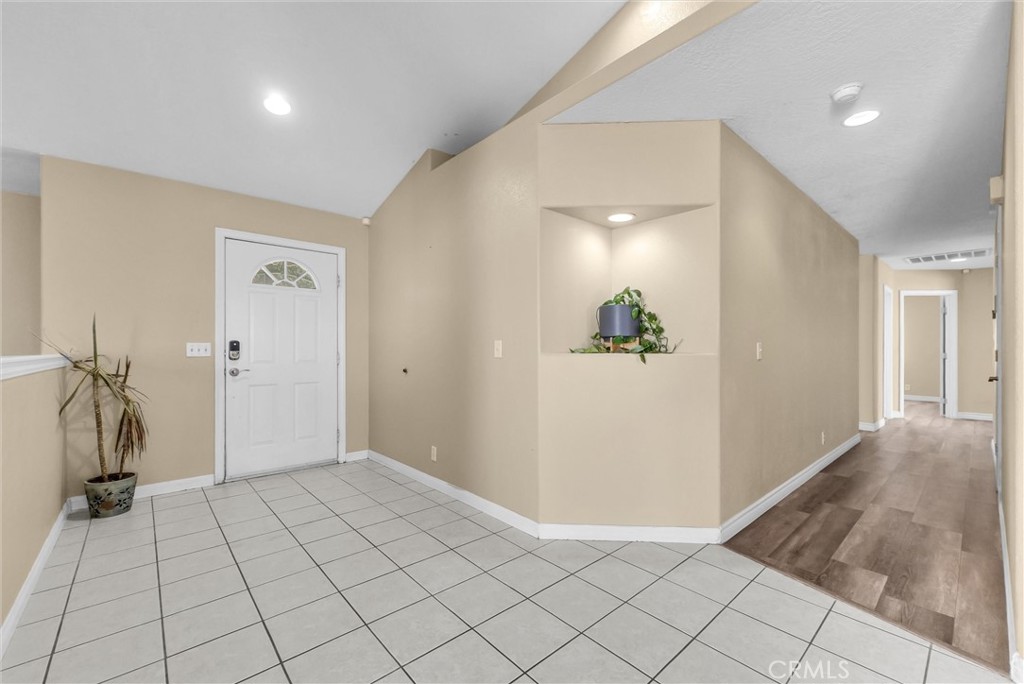 18822 Westlawn Street Property Photo 10