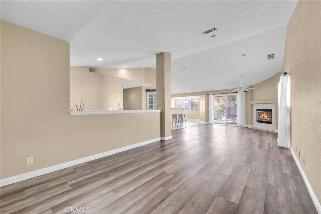 18822 Westlawn Street Property Photo 12