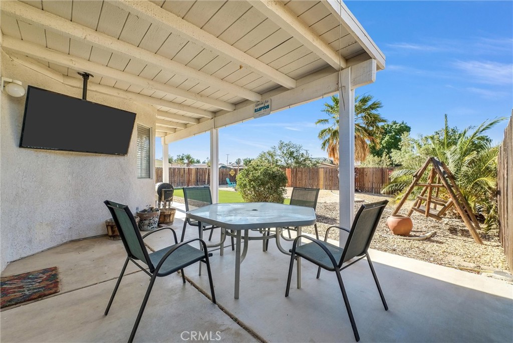 18822 Westlawn Street Property Photo 31